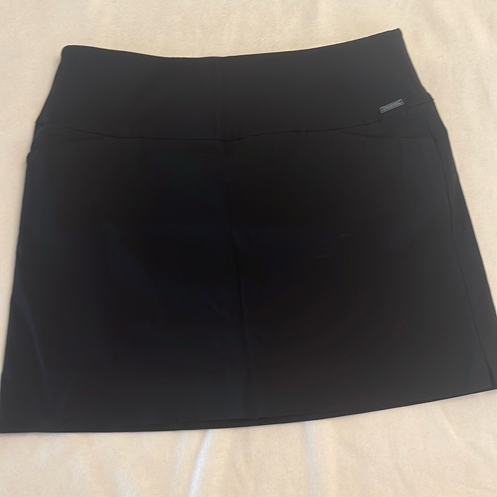 SC&Co Golf Skort- darling golf skort. Stretch comfy fit. NWOT